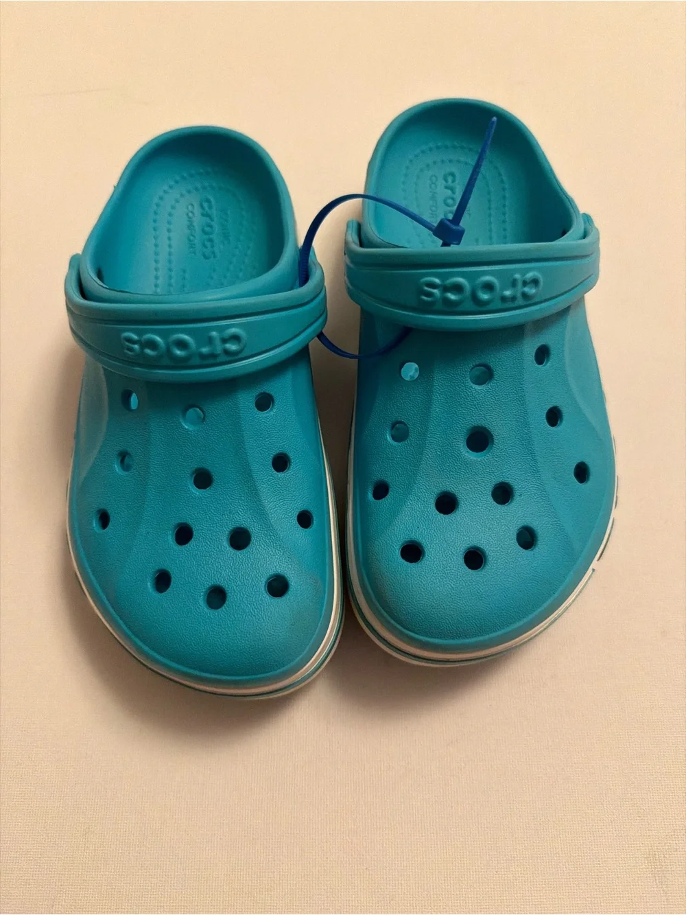 CROCS lightweight slip